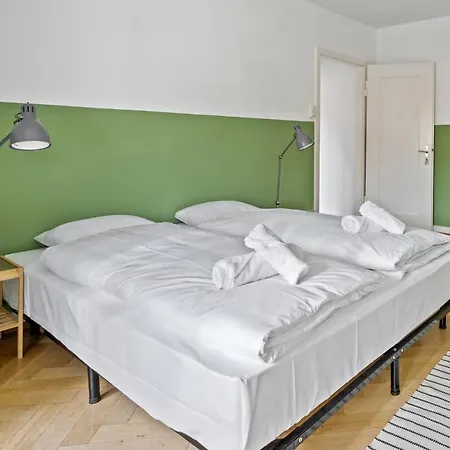 For Explorers 224 * Zurique